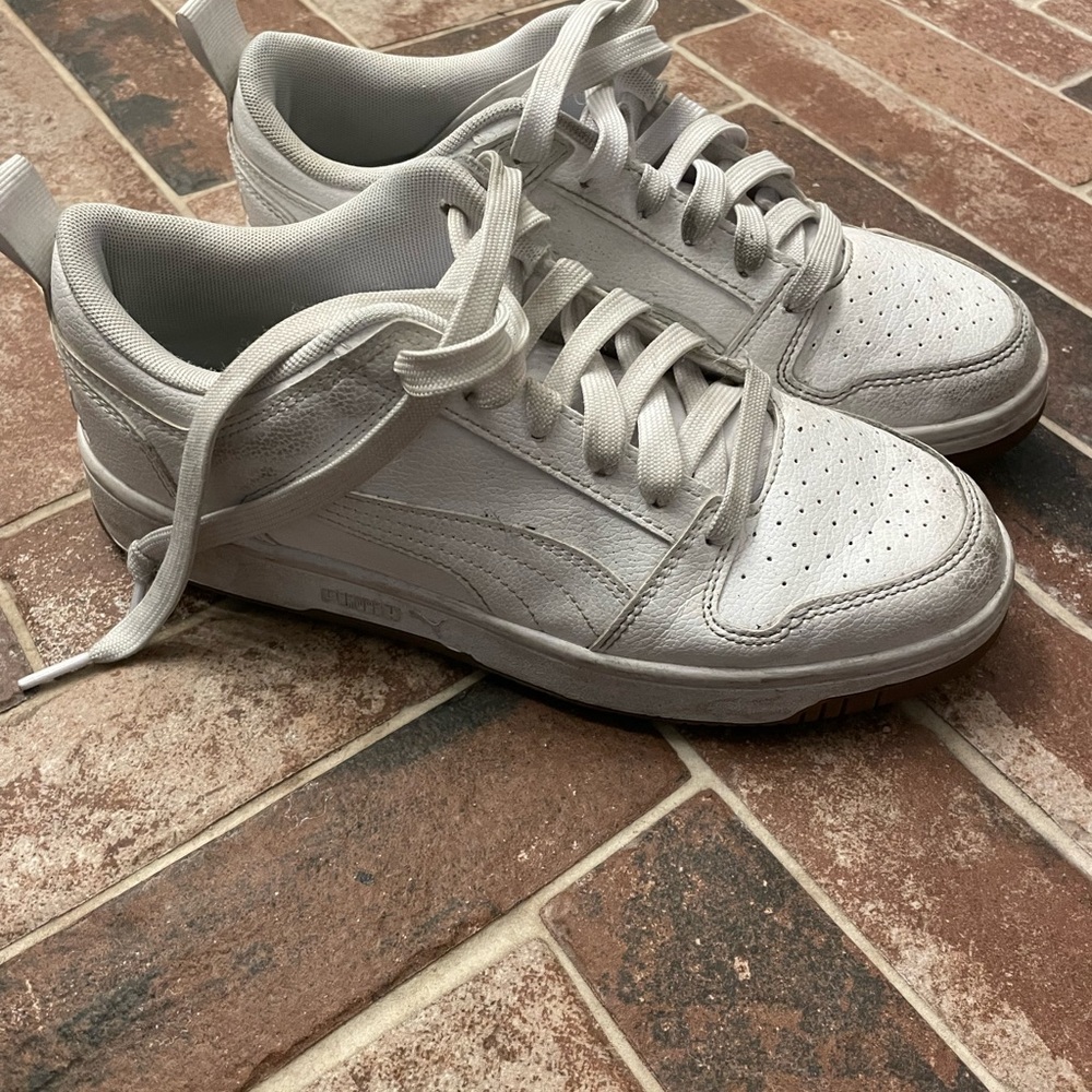 White Puma sneakers, size 7